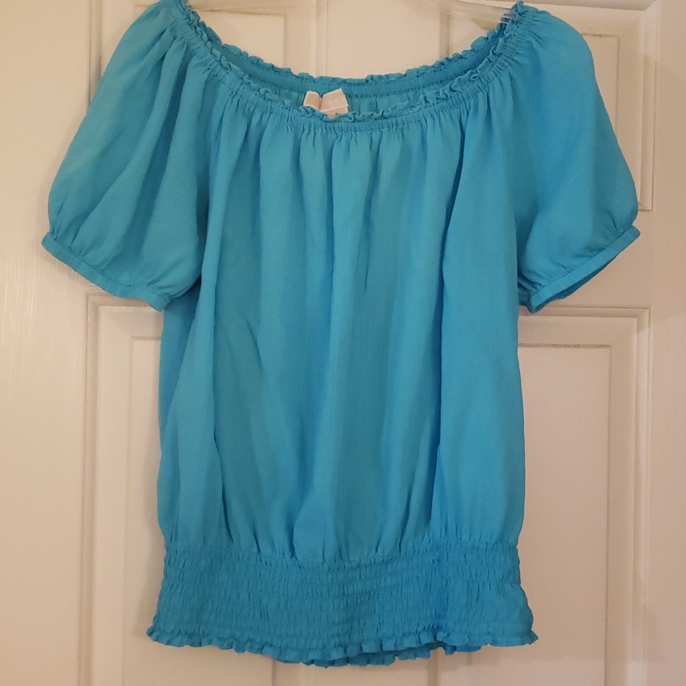 Bohemian or peasant style top.